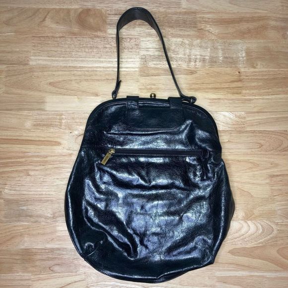 HOBO International, Large Black Patent Leather Purse, Kisslock Clasp Closure Bag - Picture 10 of 11